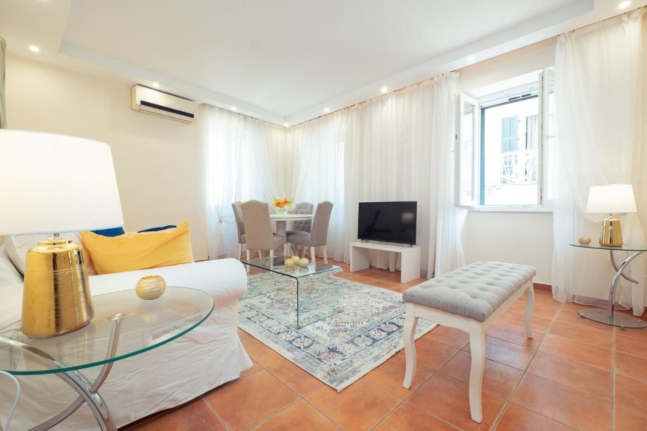 Old Town Gem - Elegant Guilford Apartment Corfu  外观 照片
